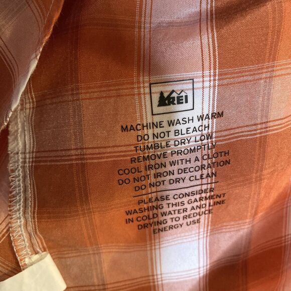 REI Snap Button Front Short Sleeve Hiking Shirt Men's Medium Zip Pocket Vents - Picture 11 of 12
